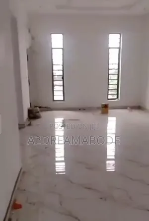 5bdrm Duplex in Magodo Phase 2 for rent