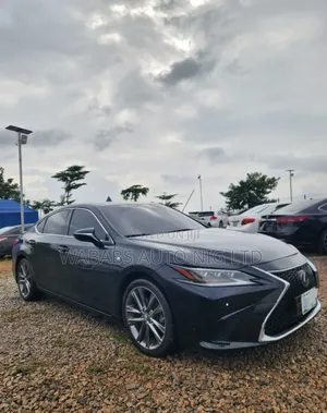 Lexus ES 2019 Black