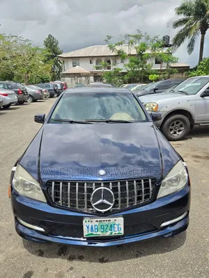 Mercedes-Benz C300 2009 Blue