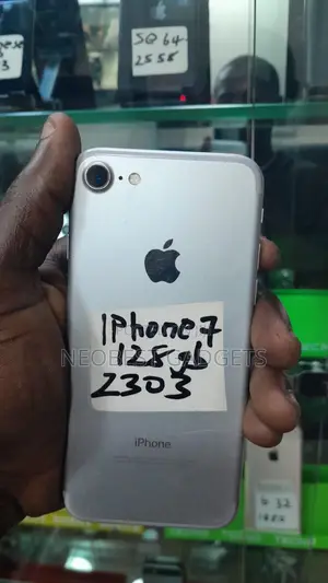 Apple iPhone 7 128 GB Silver