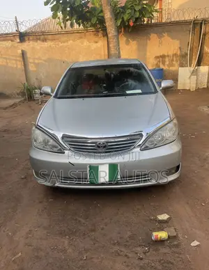 Toyota Camry LE 4dr Sedan (2.4L 4cyl 5A) 2006 Silver