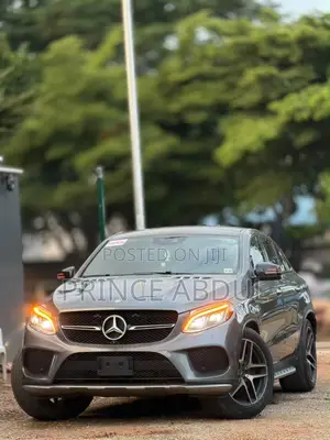 Mercedes-Benz GLE-Class 2017 Blue
