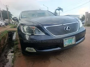 Lexus LS 2009 Gray