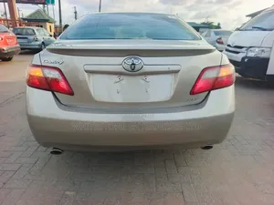 Toyota Camry 2009 Gold