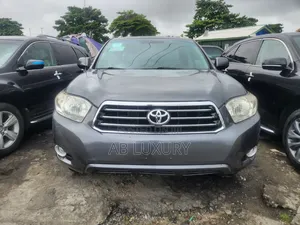 Toyota Highlander 2009 Gray