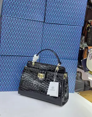 Versse Glossy Back
