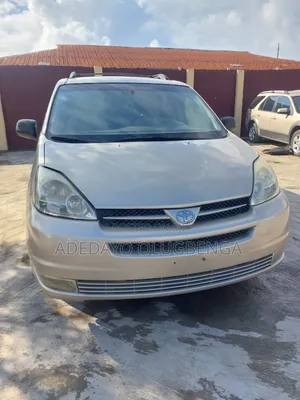 Toyota Sienna 2005 Brown
