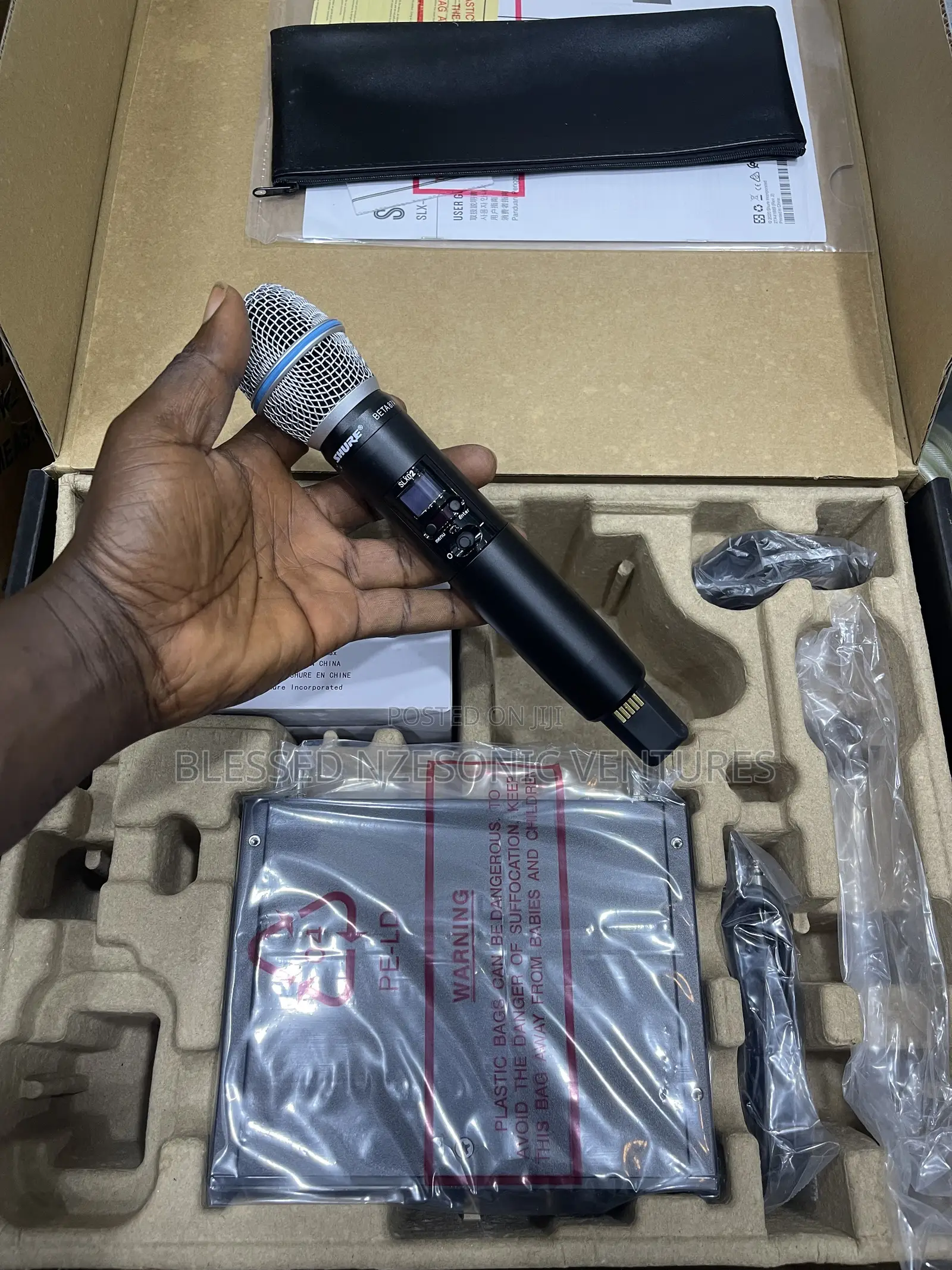 Professional Wireless Microphone
