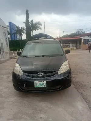 Toyota Sienna 2008 Black