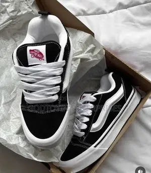 High Premium Vans Knu Skool - Black /White