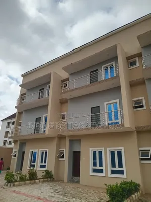 4bdrm Townhouse/Terrace in Abuja, Kaura for sale