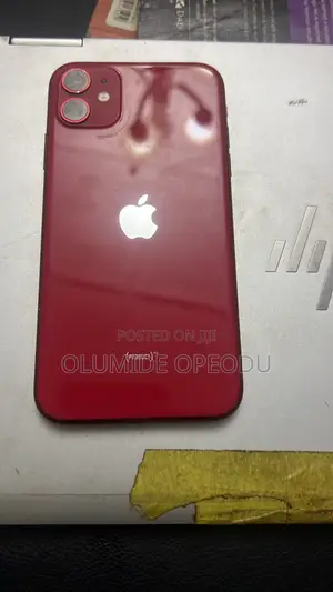 Apple iPhone 11 128 GB Red