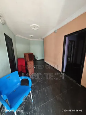 5bdrm Duplex in Dbs Road, Oshimili South for rent