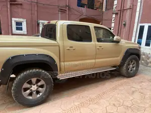 Toyota Tundra 2015 Beige
