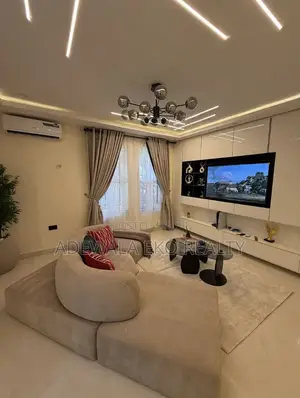 1-Bedroom Shortlet | Off Admiralty, Lekki Phase 1