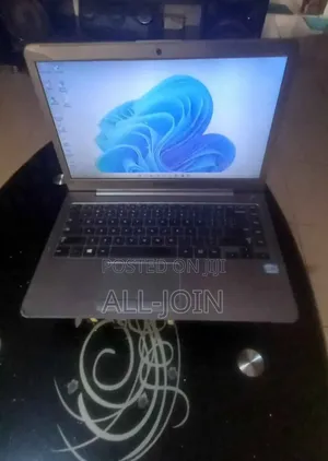 Laptop Samsung NP300E5Z 4GB Intel Core i5 SSD 128GB