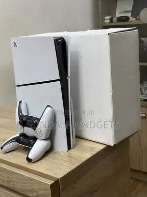 Ps5 Slim + 2pads + Games