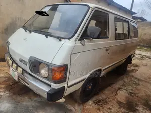 Toyota Lite-Ace 1985 White