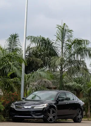 Honda Accord Touring V6 4dr Sedan FWD (3.5L 6cyl 6A) 2017 Black