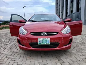 Hyundai Accent 2015 Red
