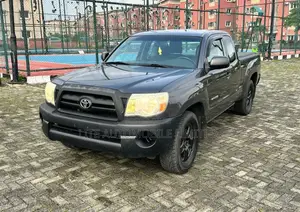 Toyota Tacoma PreRunner Access Cab 2010 Gray