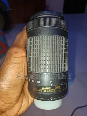 Nikon Af-P 70-300mm Lens