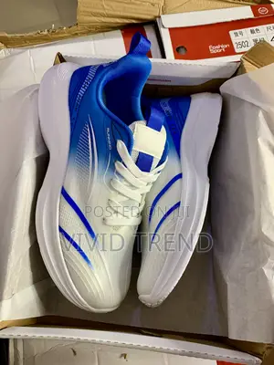 Light Weight Sneakers Size 42,46,49