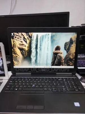 Laptop Dell Precision 7510 16GB Intel Core i7 HDD+SSD 750GB