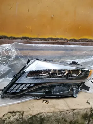 Venza Complete Headlight New Modern