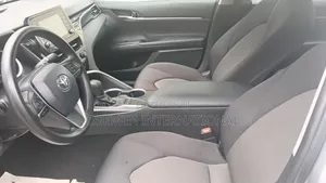 Toyota Camry 2022 Silver