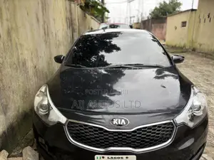 Kia Cerato 2015 Black
