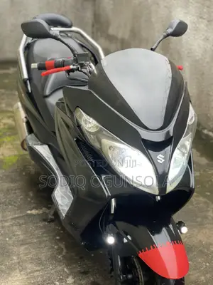 Suzuki Bike 2024 Black