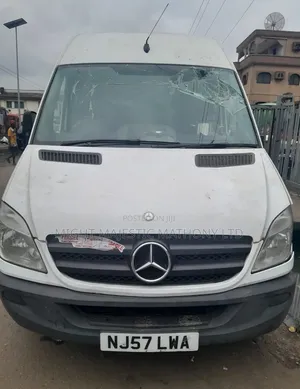 Mercedes-Benz Sprinter 2005 White
