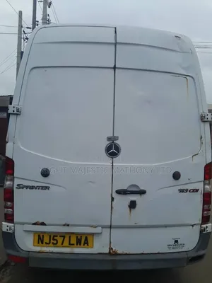 Mercedes-Benz Sprinter 2005 White