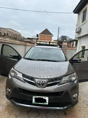 Toyota RAV4 2013 Brown