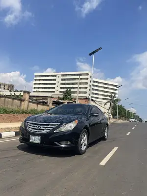 Hyundai Sonata Limited 2.0T Sedan (2.0L 4cyl 6A) 2013 Black
