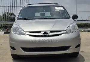 Toyota Sienna 2006 Silver