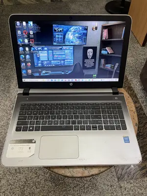 Laptop HP Pavilion 15 8GB Intel Core i5 HDD 1T