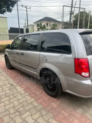 Dodge Caravan 2016 Silver