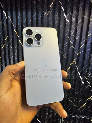 Apple iPhone 15 Pro Max 256 GB Silver