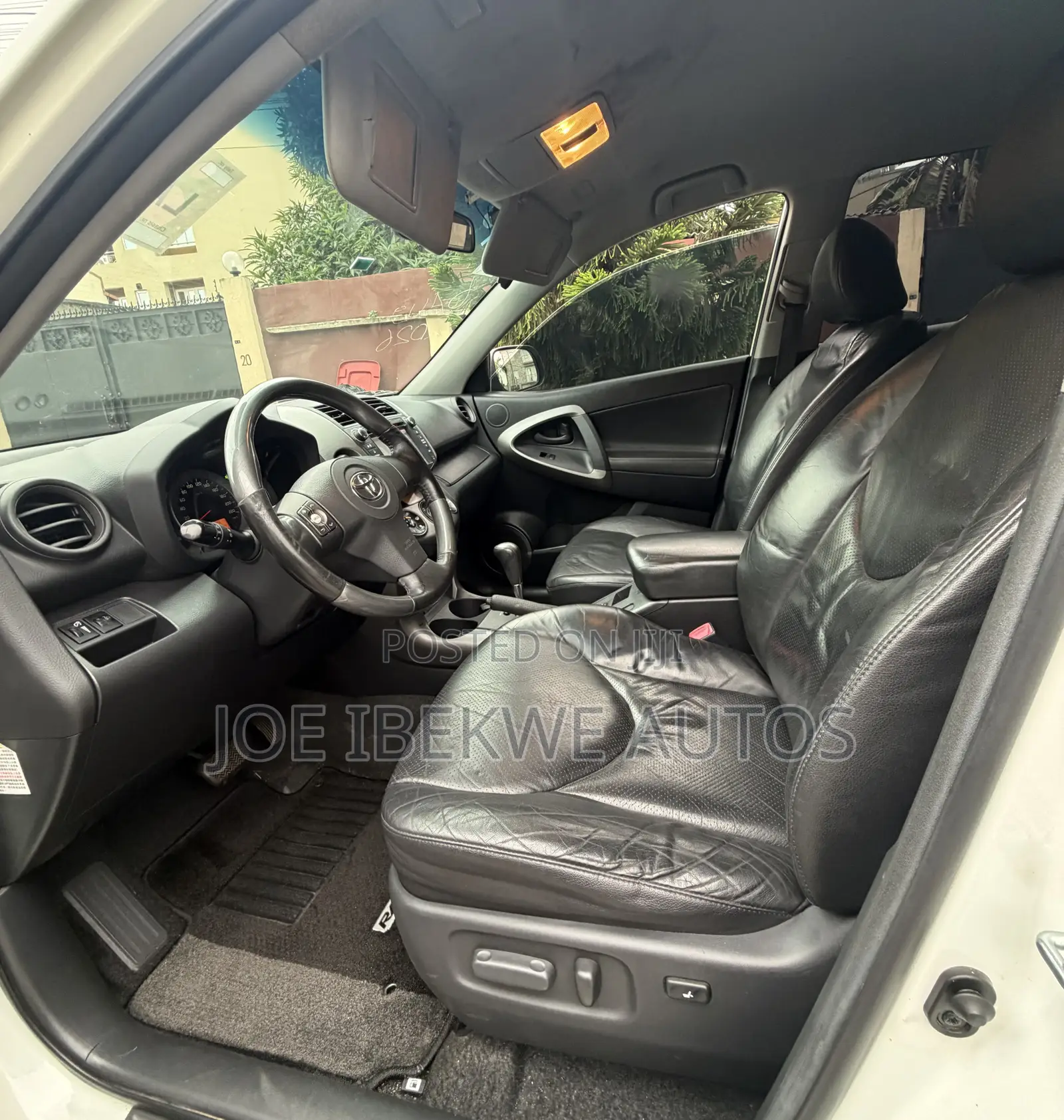 Toyota RAV4 2.5 Limited 4x4 2010 White