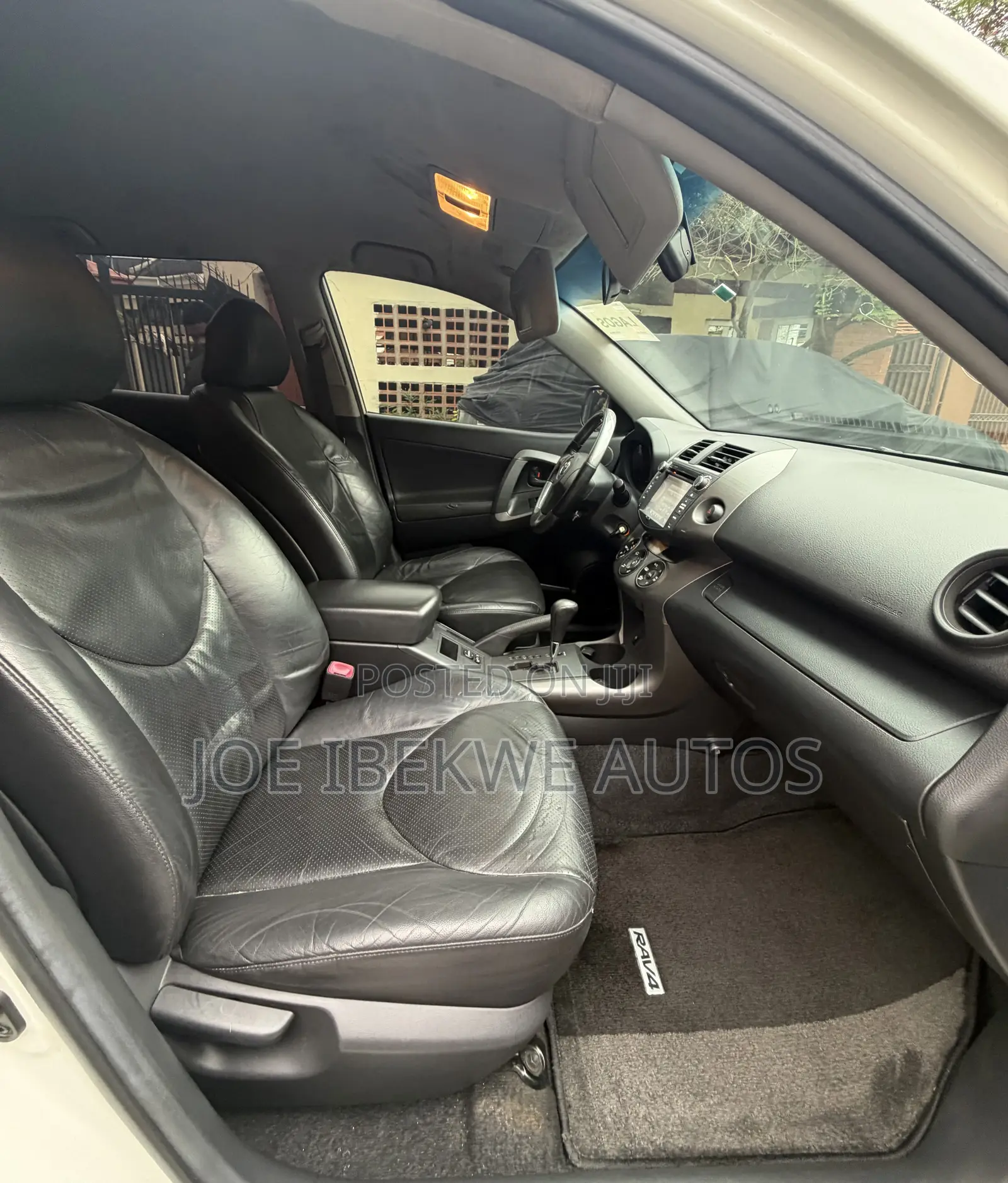 Toyota RAV4 2.5 Limited 4x4 2010 White