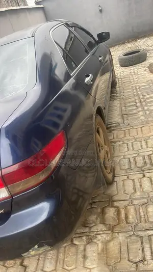 Honda Accord 2005 Blue
