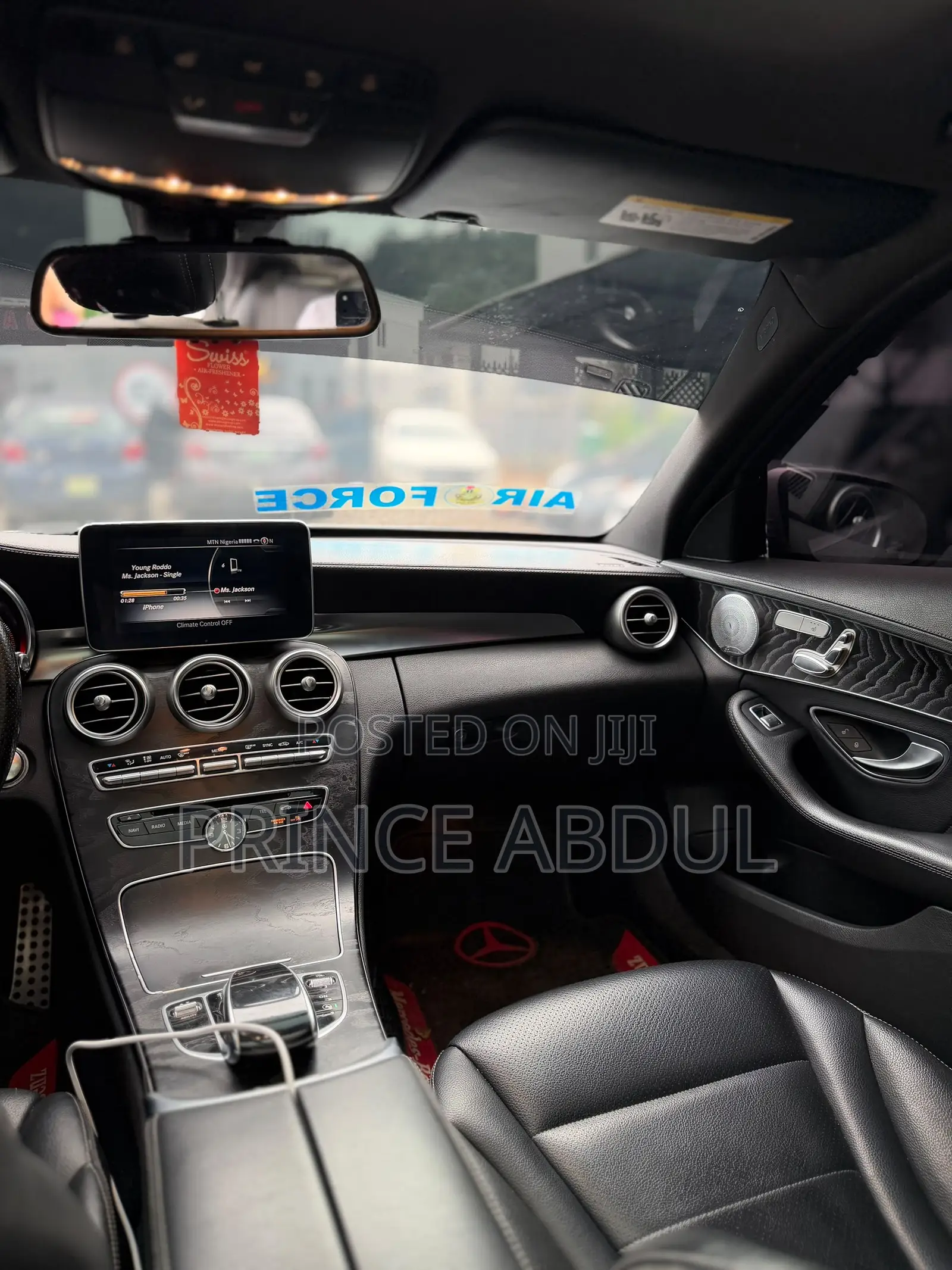 Mercedes-Benz C300 2016 Silver