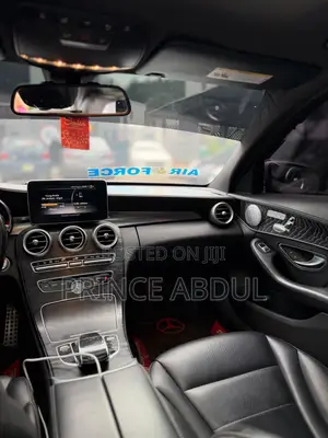 Mercedes-Benz C300 2016 Silver