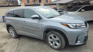 Toyota Highlander Limited Platinum V6 4x4 (3.5L 6cyl 6A) 2016 Gray