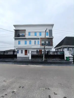 4bdrm Duplex in Ikeja for sale