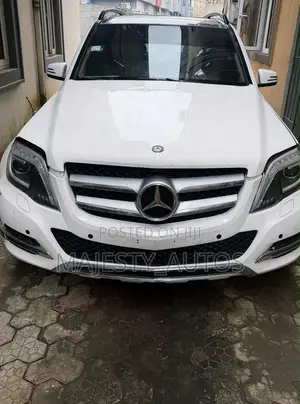 Mercedes-Benz GLK-Class 350 4MATIC 2011 White