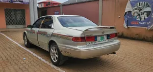Toyota Camry 2002 Gold