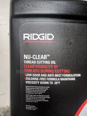 1 Litre of RIDGID Nu-Clear Thread Cutting Oil (Model 70835)